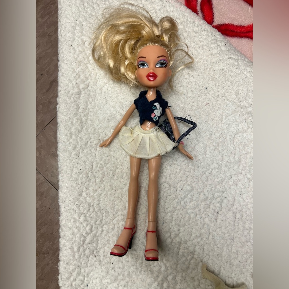 Bratz Funk Out Chloe Y2K Doll